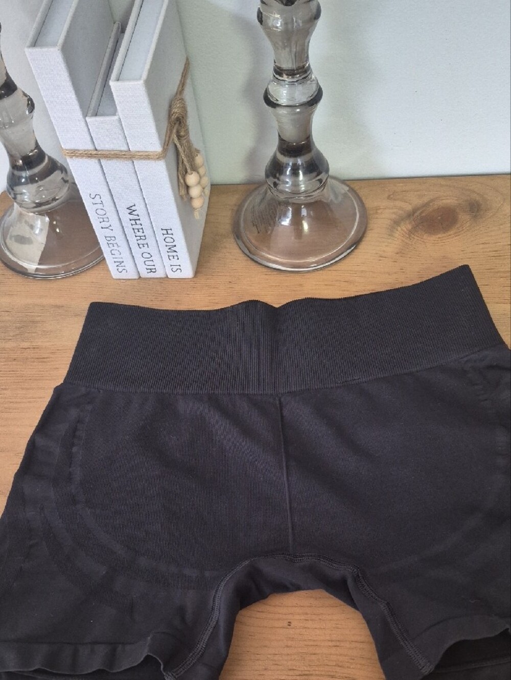 Gymshark Black High-Rise Bike Shorts - Picture 3 of 4